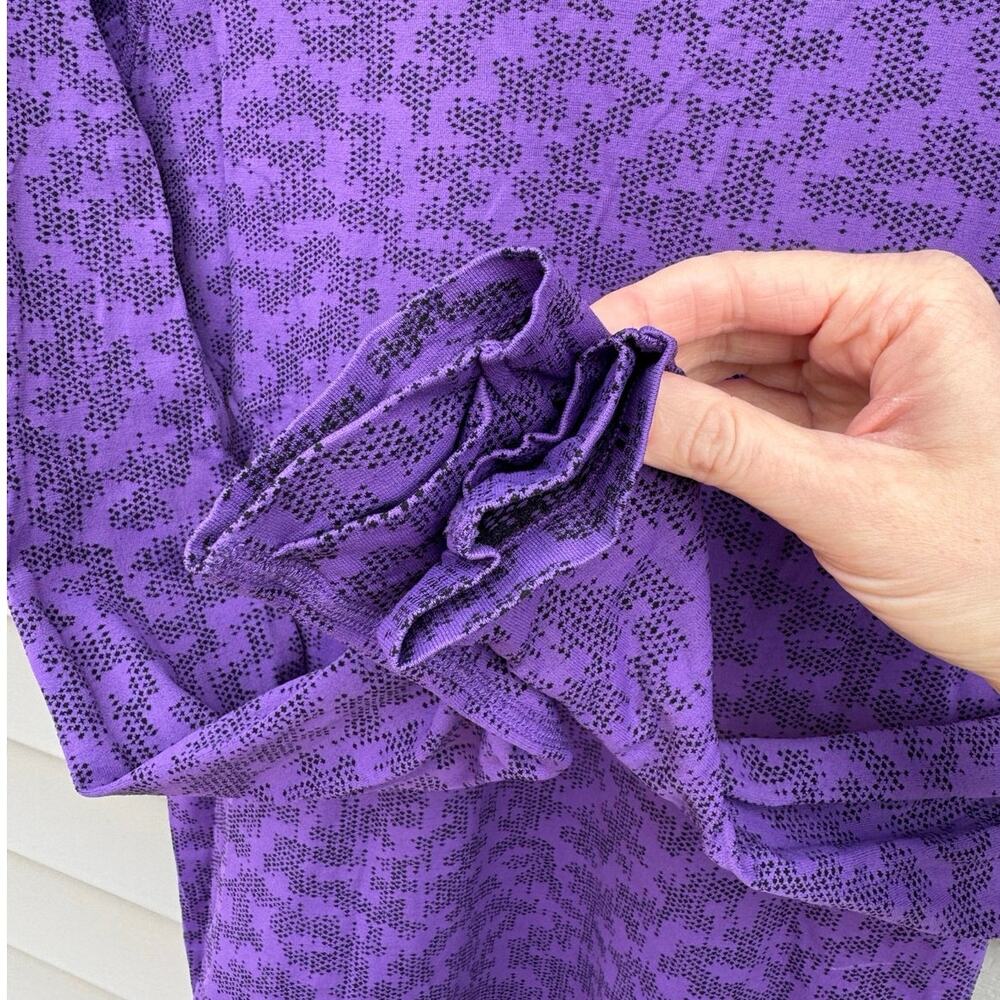 Athleta size M Momentum Seamless Athletic Shirt - Winter Frost Basalt Violet - Picture 6 of 10